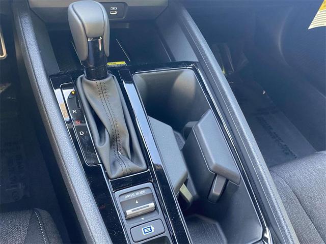 Photo of 2025 Platinum White Pearl Honda Accord Hybrid