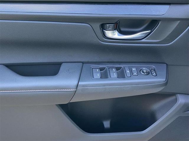Photo of 2025 Platinum White Pearl Honda CR-V Hybrid