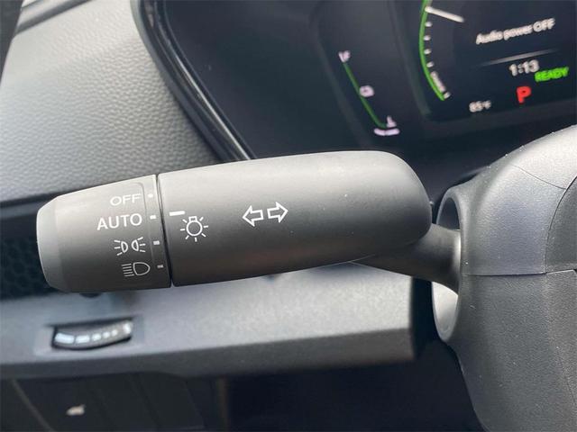 Photo of 2026 Ash Green Metallic Honda CR-V Hybrid