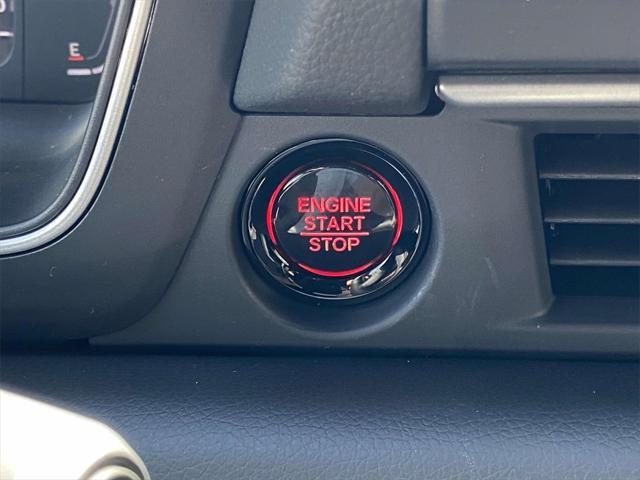 Photo of 2025 Crystal Black Pearl Honda Pilot