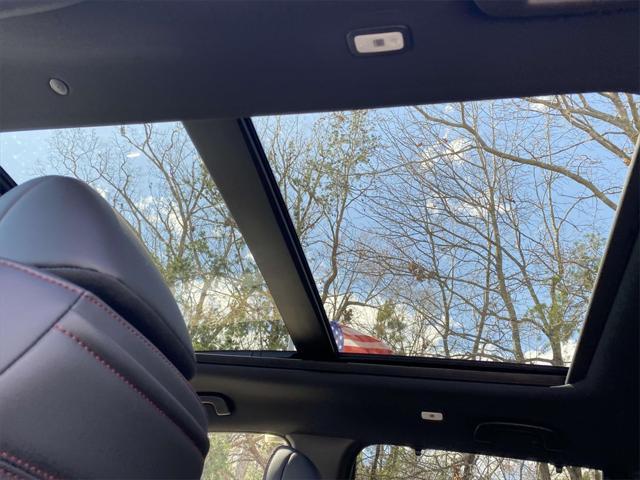 Photo of 2025 Crystal Black Pearl Honda Pilot