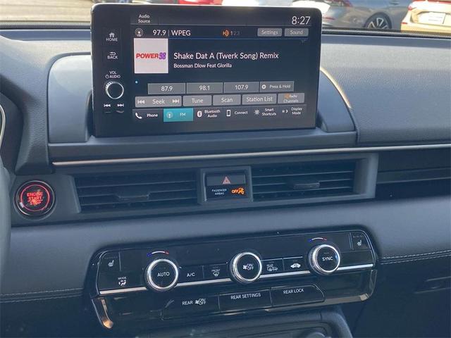 Photo of 2025 Platinum White Pearl Honda Pilot