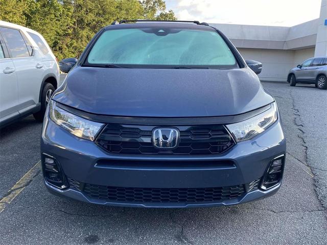Photo of 2025 Smoke Blue Pearl Honda Odyssey