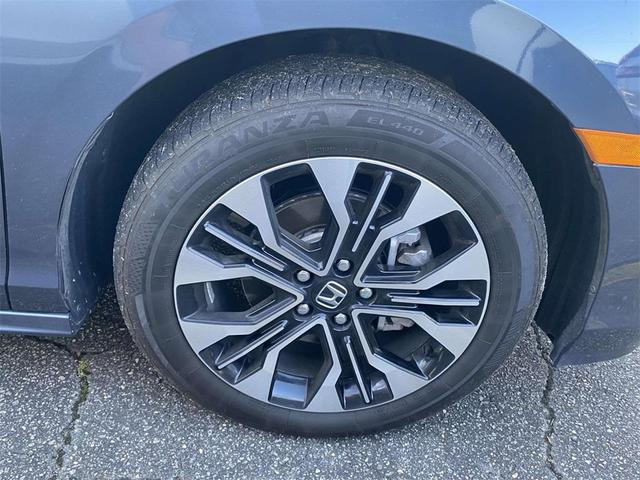 Photo of 2025 Smoke Blue Pearl Honda Odyssey