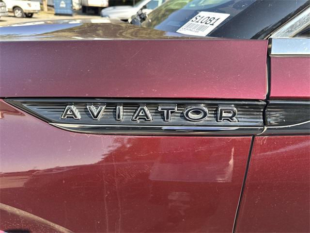 Photo of 2022 BURGUNDY VELVET MET TC Lincoln Aviator