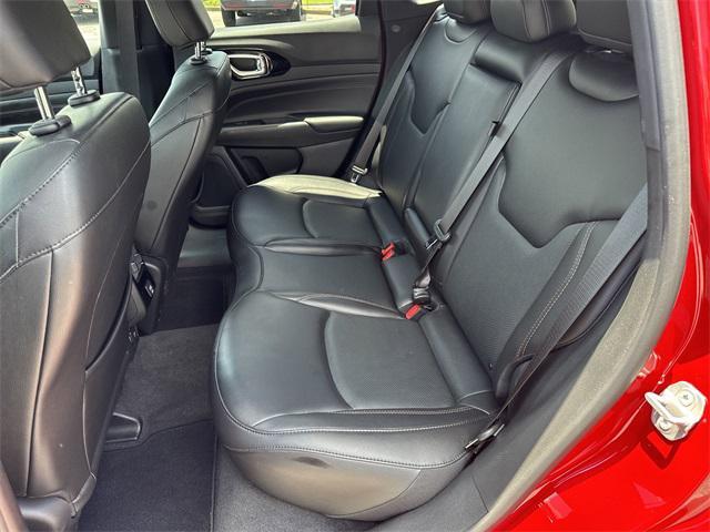 Photo of 2022 Redline Pearlcoat Jeep Compass