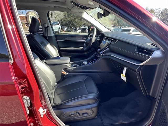Photo of 2024 Velvet Red Pearlcoat Jeep Grand Cherokee L