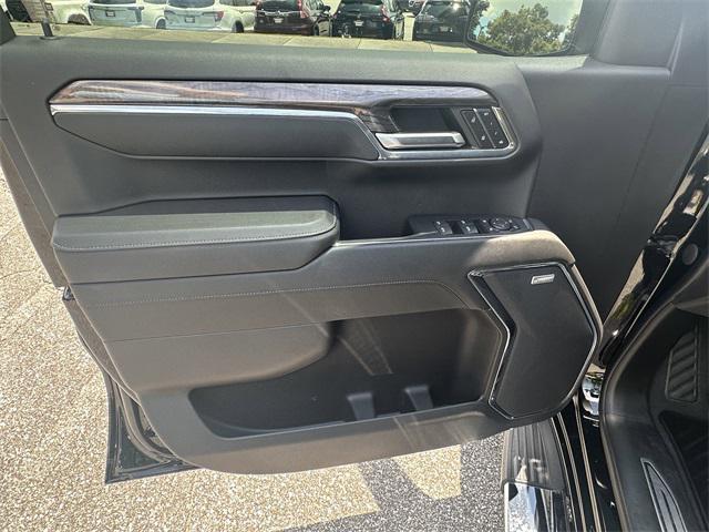 Photo of 2023 Black Chevrolet Silverado 1500