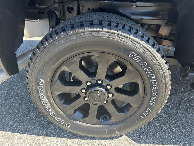 Photo of 2025 Diamond Black Crystal Pearlcoat RAM 2500