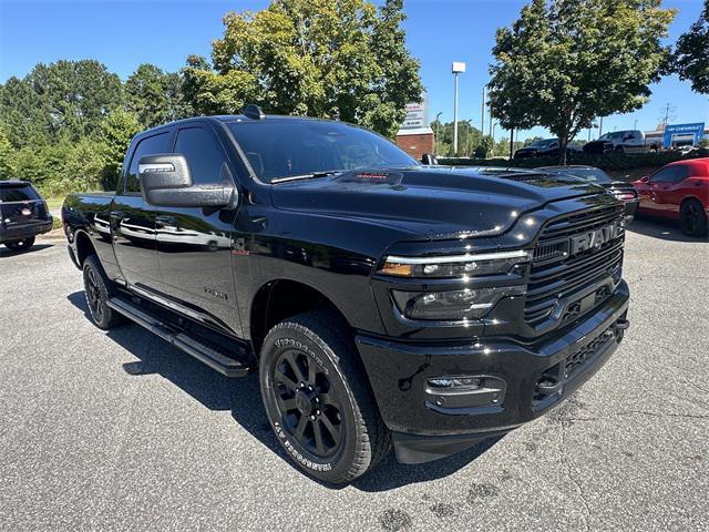 Photo of 2025 Diamond Black Crystal Pearlcoat RAM 2500