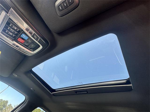 Photo of 2025 Diamond Black Crystal Pearlcoat RAM 2500