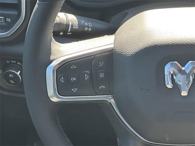 Photo of 2025 Diamond Black Crystal Pearlcoat RAM 2500