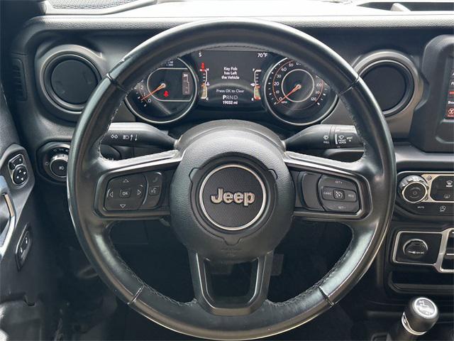 Photo of 2021 Black Clearcoat Jeep Wrangler