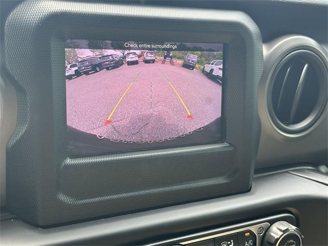 Photo of 2021 Black Clearcoat Jeep Wrangler