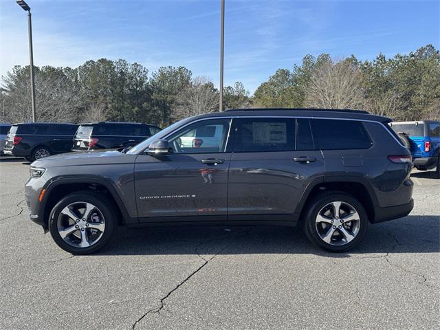 Photo of 2025 Baltic Gray Metallic Clearcoat Jeep Grand Cherokee L