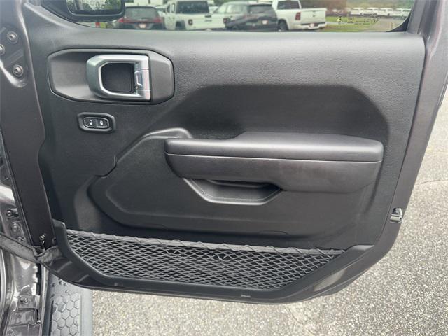 Photo of 2021 Granite Crystal Metallic Clearcoat Jeep Wrangler