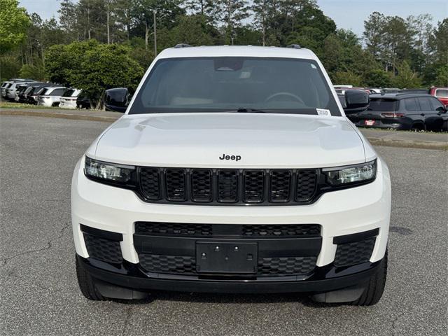 Photo of 2023 Bright White Clearcoat Jeep Grand Cherokee L