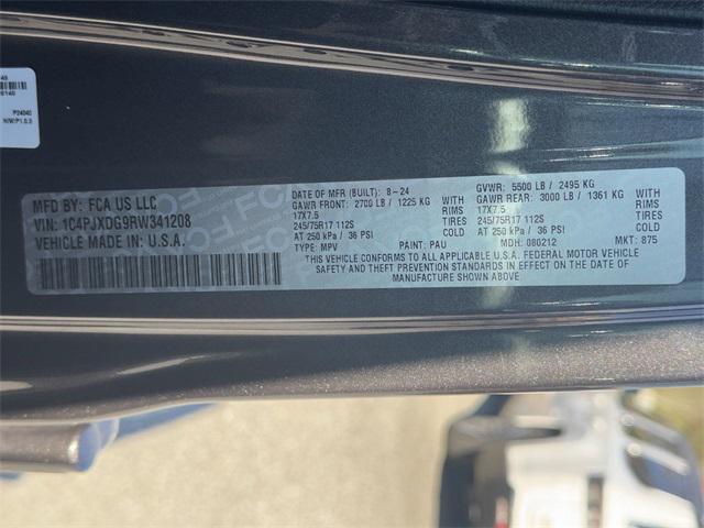 Photo of 2024 Granite Crystal Metallic Clearcoat Jeep Wrangler