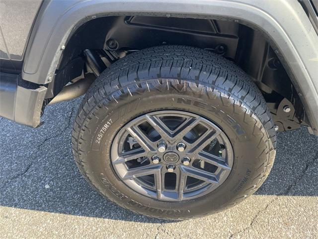 Photo of 2024 Granite Crystal Metallic Clearcoat Jeep Wrangler