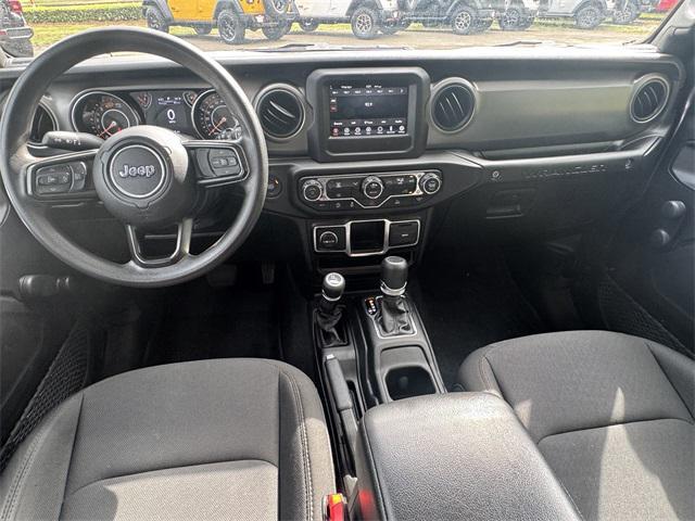 Photo of 2023 Granite Crystal Metallic Clearcoat Jeep Wrangler