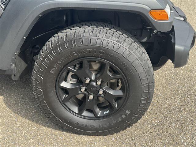 Photo of 2023 Granite Crystal Metallic Clearcoat Jeep Wrangler
