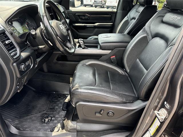 Photo of 2022 Granite Crystal Metallic Clearcoat RAM 1500