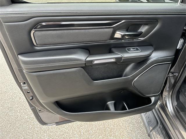 Photo of 2022 Granite Crystal Metallic Clearcoat RAM 1500