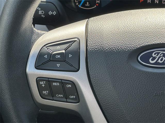 Photo of 2022 Hot Pepper Red Metallic Tinted Clearcoat Ford Ranger