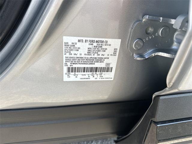 Photo of 2022 ICONIC SILVER METALLIC Ford Explorer