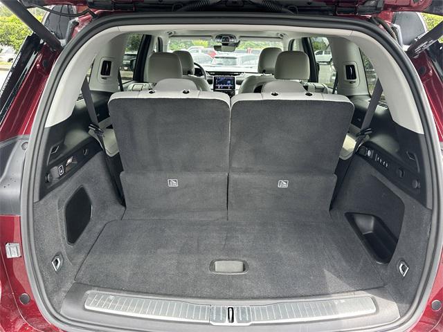 Photo of 2023 Velvet Red Pearlcoat Jeep Grand Cherokee L