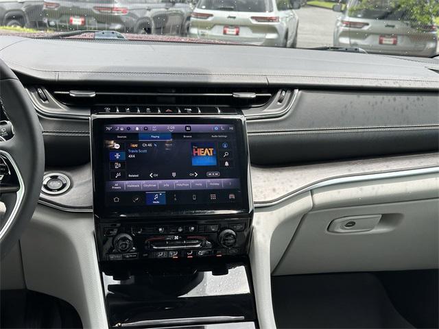 Photo of 2023 Velvet Red Pearlcoat Jeep Grand Cherokee L