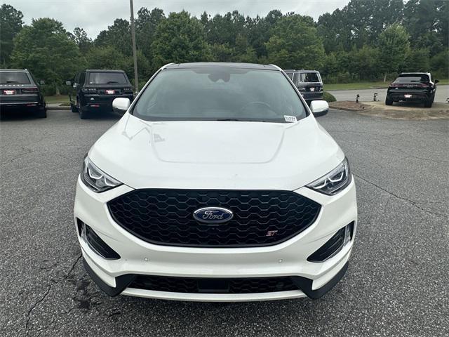 Photo of 2022 Star White Metallic Tri-Coat Ford Edge