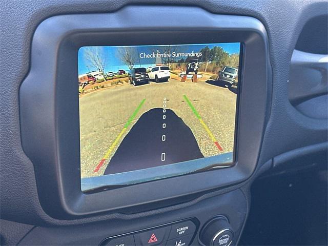 Photo of 2023 Alpine White Clearcoat Jeep Renegade