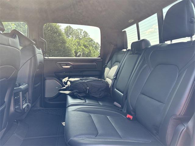 Photo of 2026 Diamond Black Crystal Pearlcoat RAM 1500