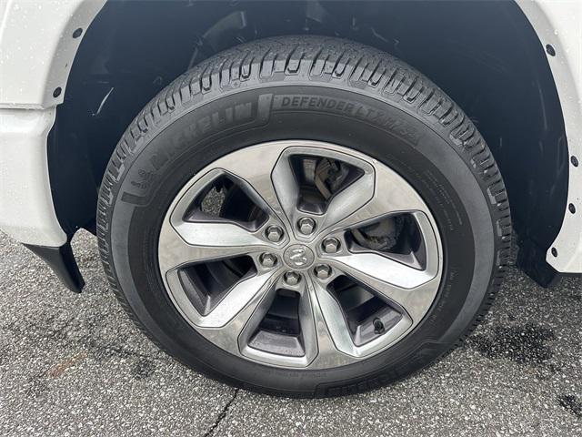 Photo of 2022 Ivory White Tri-Coat Pearlcoat RAM 1500