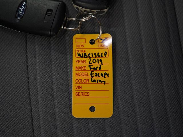 Photo of 2019 Magnetic Ford Escape