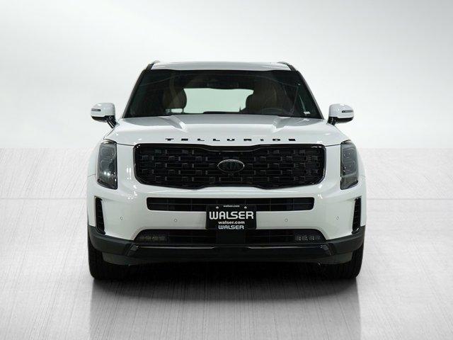 Photo of 2021 Glacial White Pearl Kia Telluride