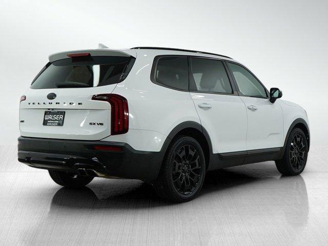 Photo of 2021 Glacial White Pearl Kia Telluride