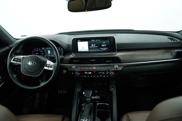 Photo of 2021 Glacial White Pearl Kia Telluride
