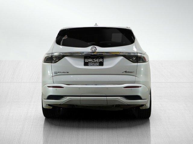 Photo of 2023 White Frost Tricoat Buick Enclave
