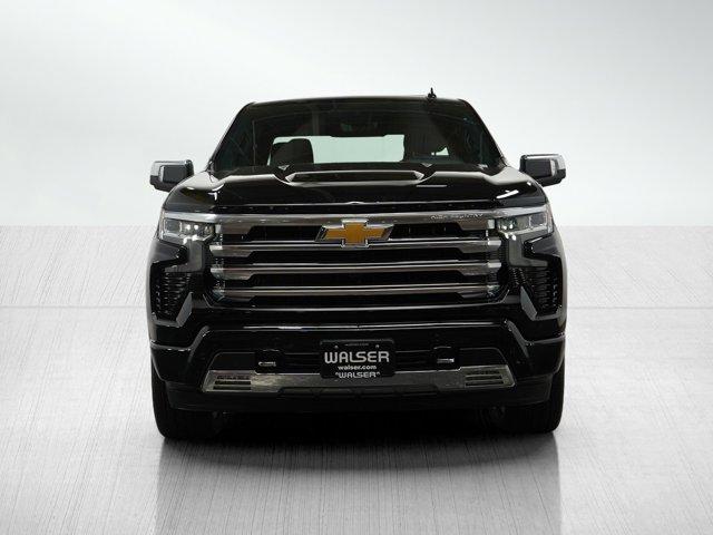 Photo of 2024 Black Chevrolet Silverado 1500