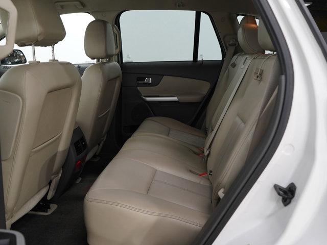 Photo of 2013 White Platinum Clearcoat Metallic Ford Edge