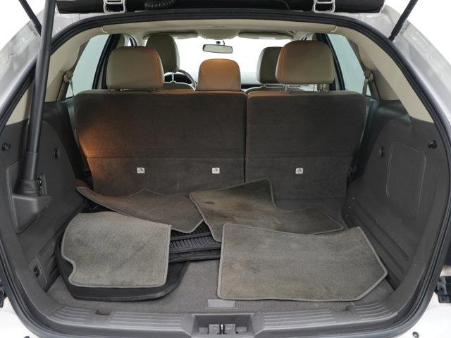 Photo of 2013 White Platinum Clearcoat Metallic Ford Edge
