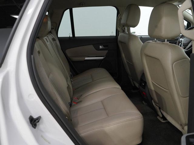Photo of 2013 White Platinum Clearcoat Metallic Ford Edge