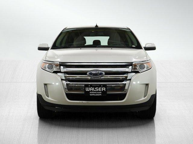 Photo of 2013 White Platinum Clearcoat Metallic Ford Edge