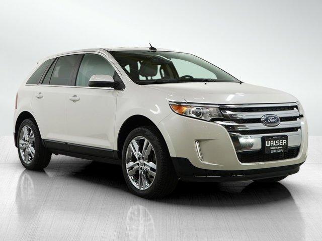 Photo of 2013 White Platinum Clearcoat Metallic Ford Edge