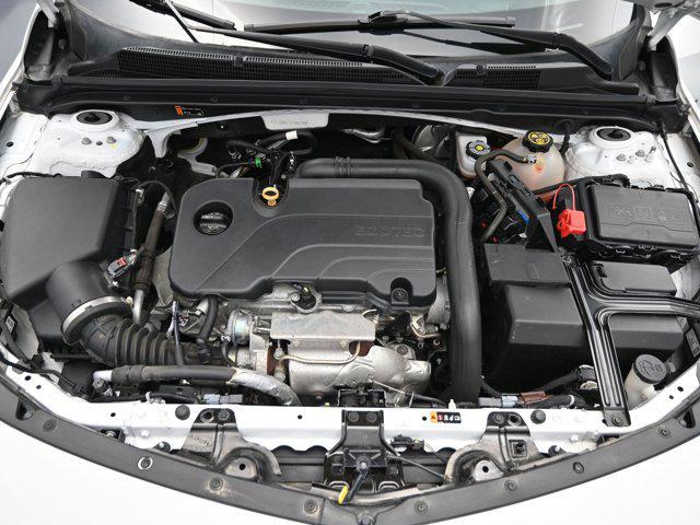 Photo of 2020 Summit White Chevrolet Malibu