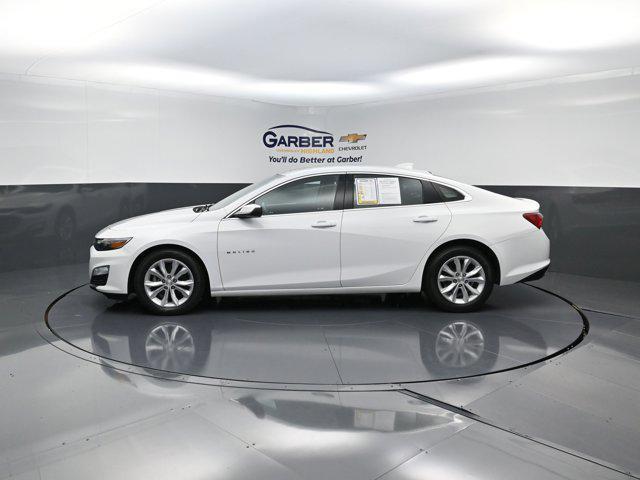 Photo of 2020 Summit White Chevrolet Malibu