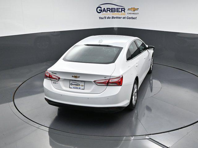Photo of 2020 Summit White Chevrolet Malibu