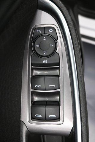 Photo of 2020 Summit White Chevrolet Malibu